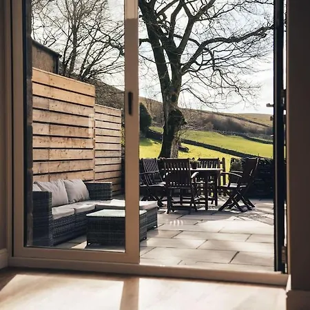 Meadow View Near Settle. Short Walk To Food Pub * 세틀