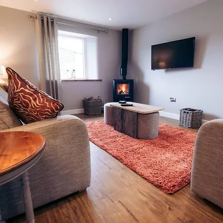 Meadow View Near Settle. Short Walk To Food Pub 펜션