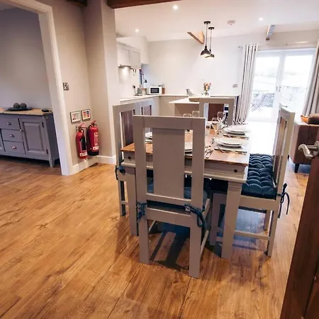 Meadow View Near Settle. Short Walk To Food Pub * 세틀