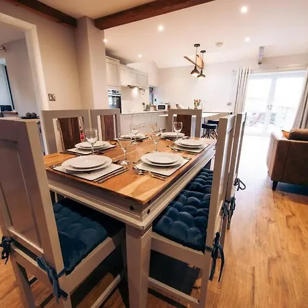 Meadow View Near Settle. Short Walk To Food Pub