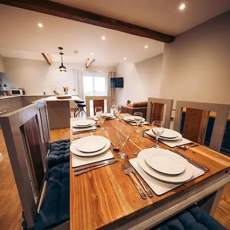 Meadow View Near Settle. Short Walk To Food Pub